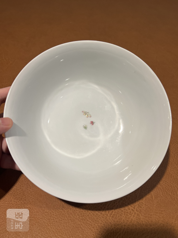 清雍正 粉彩洞石花卉纹碗 - 图5